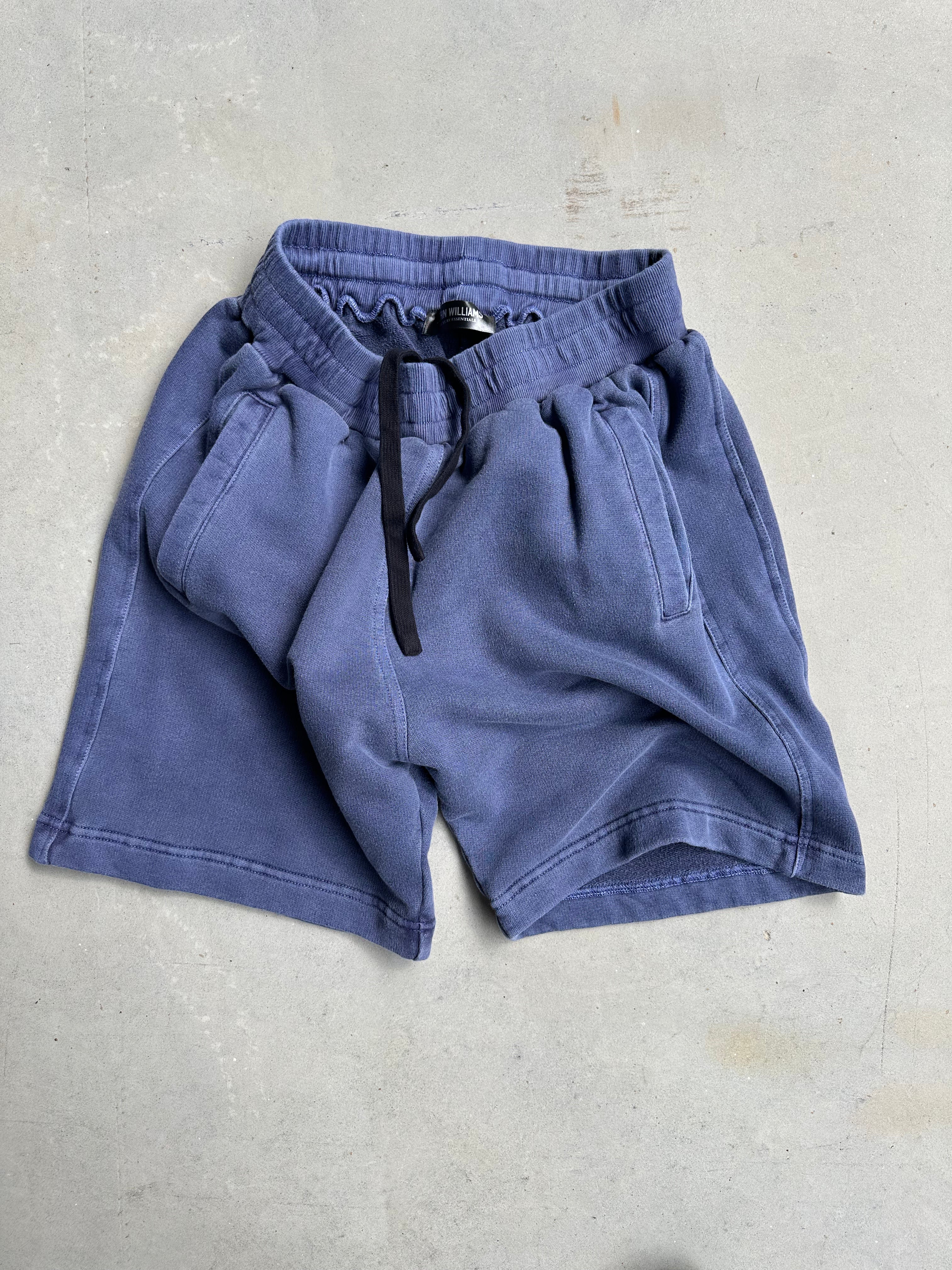 HEAVYWEIGHT SHORTS - WASHED LIGHT NAVY