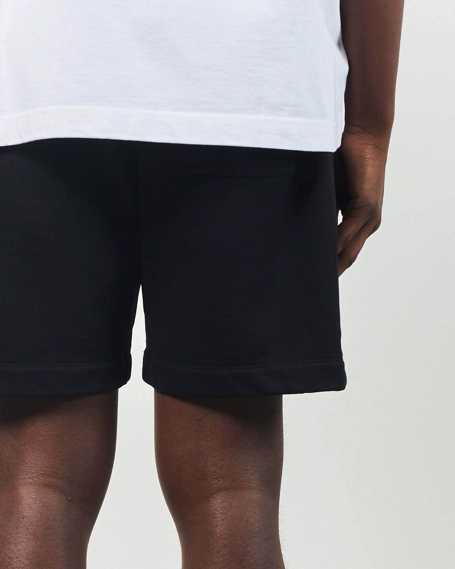 HEAVYWEIGHT SHORTS - JET BLACK