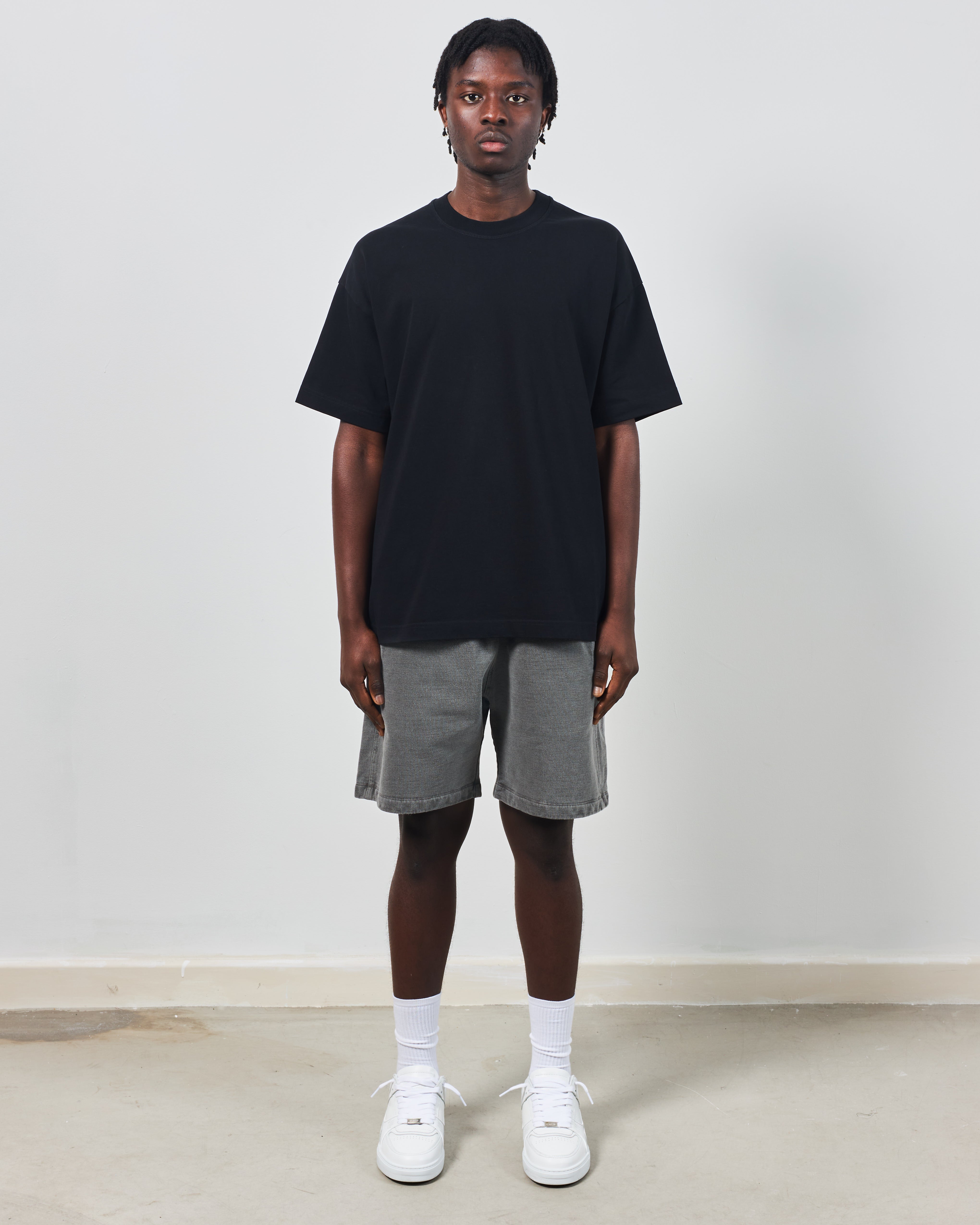 HEAVYWEIGHT SHORTS - WASHED BLACK